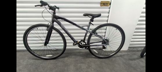 BIKE SALE!!  700c / 27.5" URBAN Hybrid Bike (by Hyper Bicycles) -- GRAY + BLACK