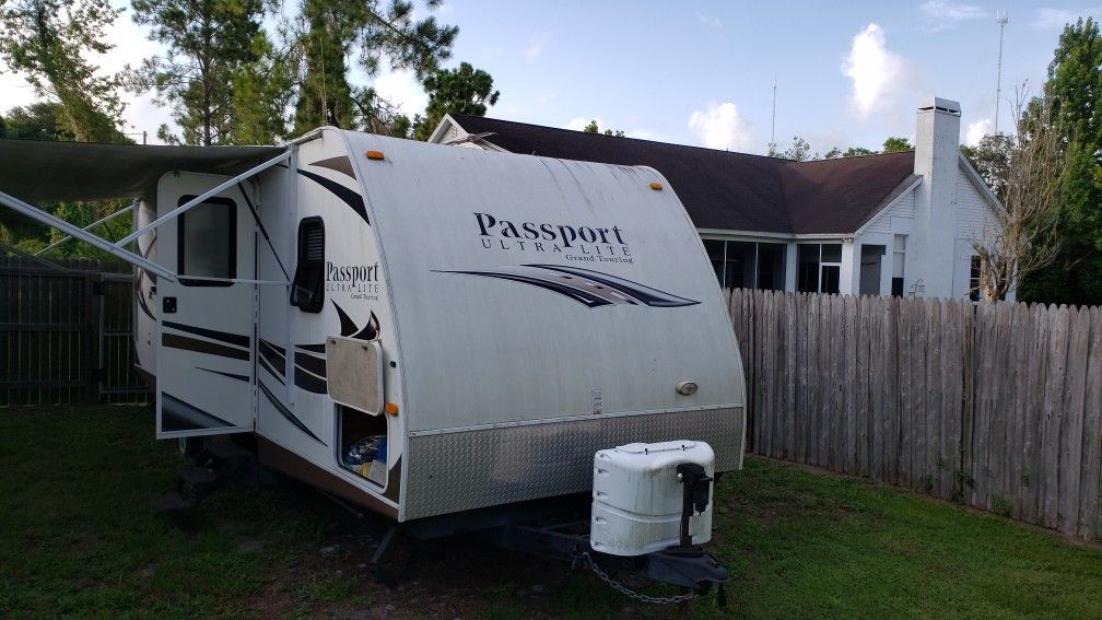 2013 Keystone Passport Ultralite RV Travel Trailer