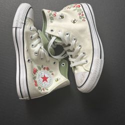 Converse Chuck Taylor All Star High-Top Women’s 7