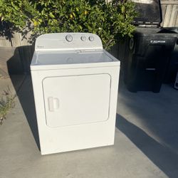 whirlpool dryer gas heavy duty super capacity good condition delivery and installation available 