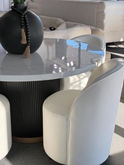 Luxury Modern Dining Set – Marble Table + 4 Elegant Chairs