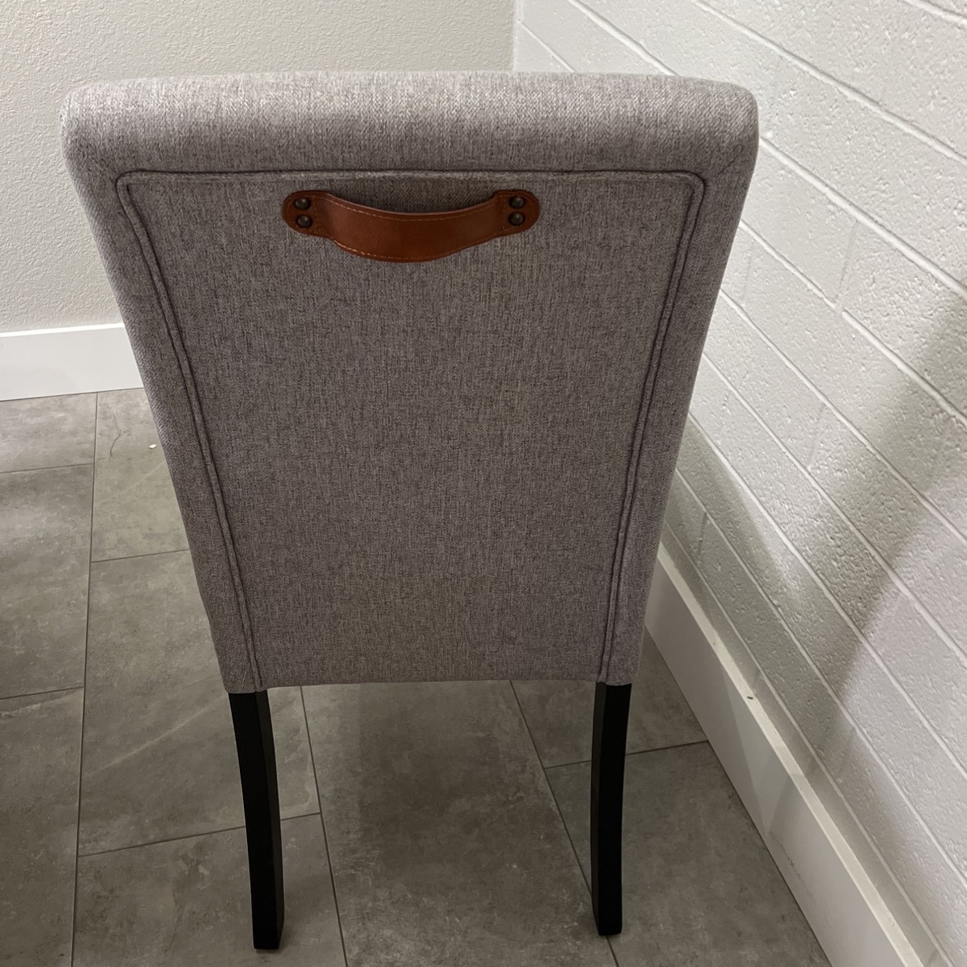 (4) New Broyhill Parson Dining Chairs 50 EACH for Sale in Phoenix, AZ