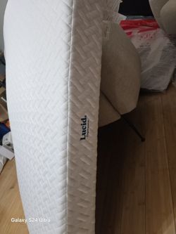 Lucid Mattress TOPPER