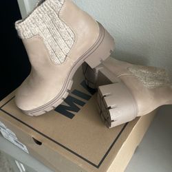 Women Suede Boots