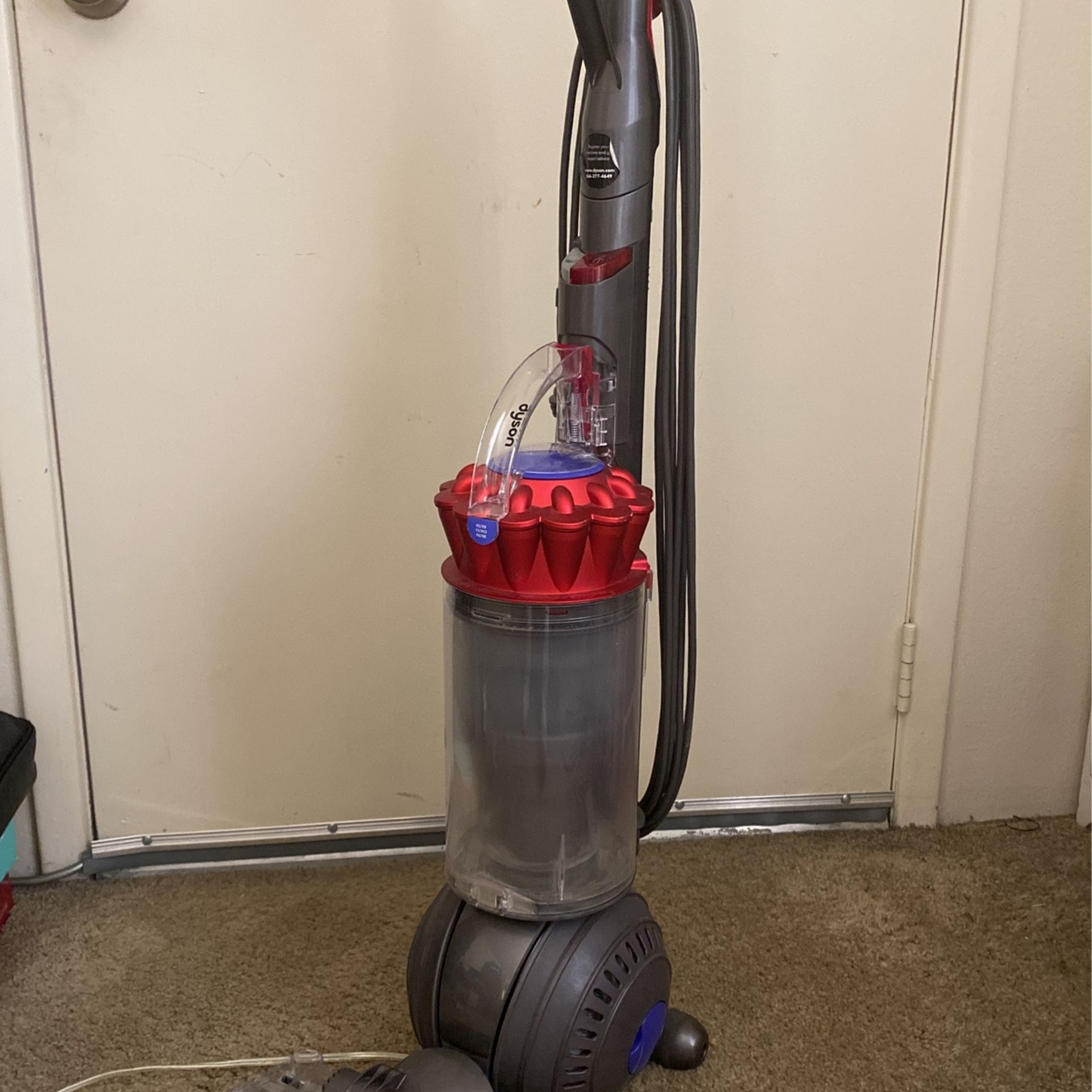 New Dyson UP13 Upright Vacuum Cleaner “pet” for Sale in Phoenix, AZ