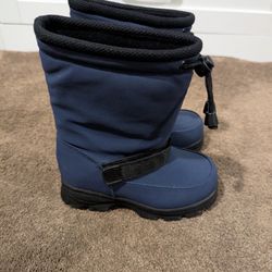 Toddler Fisher Price Winter/Snow Boots Size 9......$15 Cash