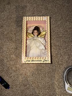 artmark fine porcelain doll