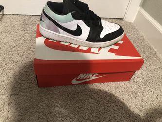 Men’s Nike Shoe