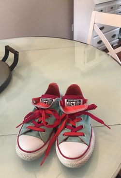 Girl’s Converse