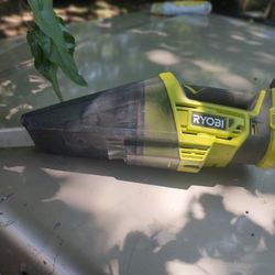 Ryobi Vacuum