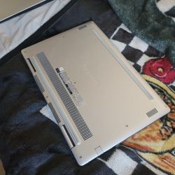 Dell Laptop: Core i7. Windows 11 V-24H2, Wi-Fi, Bluetooth. MS-office. M.2 Drive, WebCam.