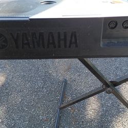 Yamaha Keyboard 