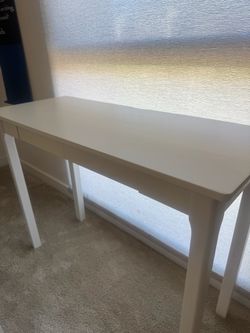 White Wood Desk with Drawer