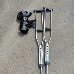 ACL brace and crutches knee brace