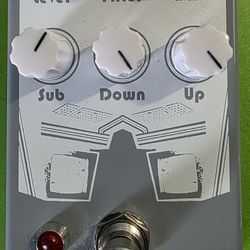 Earthquaker Devices Bit Commander Guitar Effects Pedal