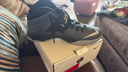 Nike zoom soldier vII 10.5