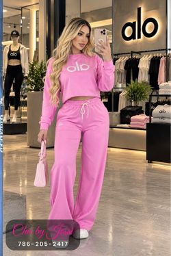 Alo Yoga Pink Two-Piece Sweatsuit Set