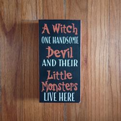 3/$10 🌟 Halloween Wooden Hanging Sign Decor