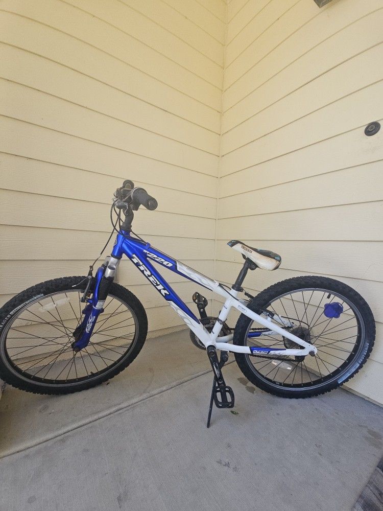 Trek Mountain Bike