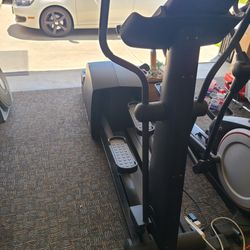 True Brand Gym Quality Elliptical Exercise Machine