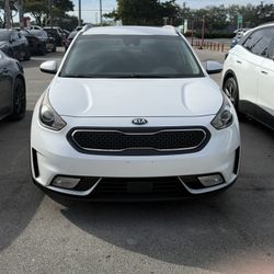 2017 KIA Niro LX