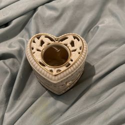 Heart tea light holder