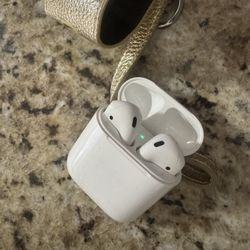 2nd Gen Air Pods 