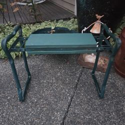 Folding Sit/Kneel Garden Stool