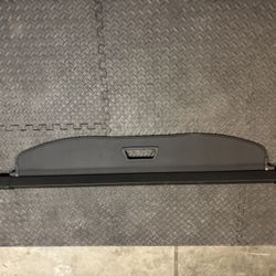 Retractable Cargo Cover For 2011-2021 Jeep Grand Cherokee