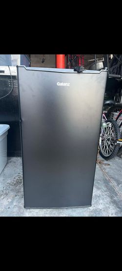 Mini Fridge $75