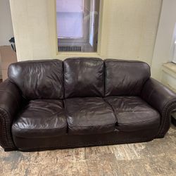 Brown/black Leather Couch, Sofa, And Two Ottomans 