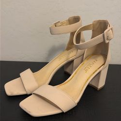 Kayleen Tan Heels