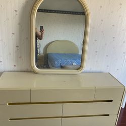 Dresser And Mirror Set