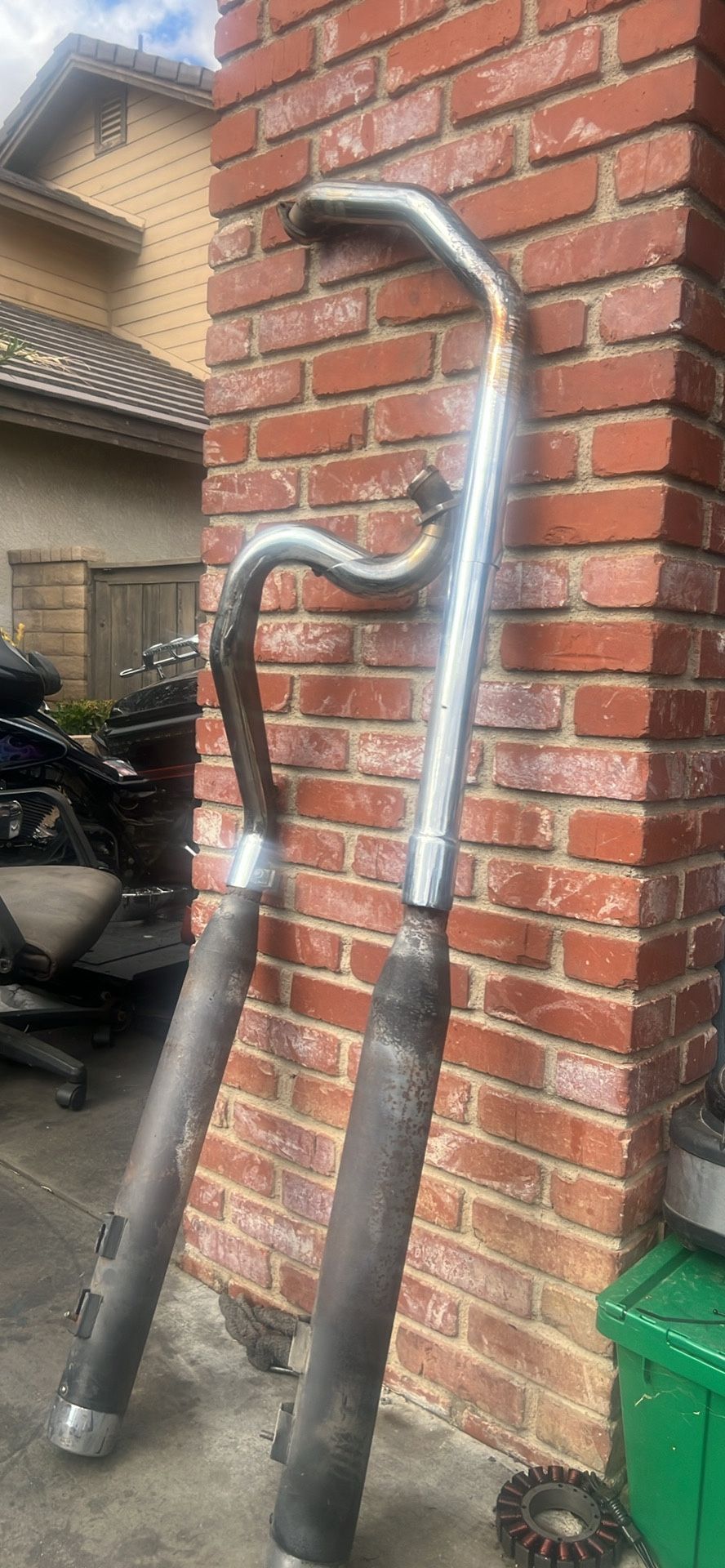 True Duels Exhaust System For Harley-Davidson. Come Off A 08 Roadking