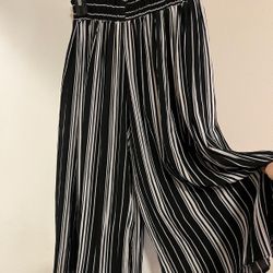 Striped Wide-Leg Pants With skirt-like silhouette (One Size) – Super Stylish & Comfy!