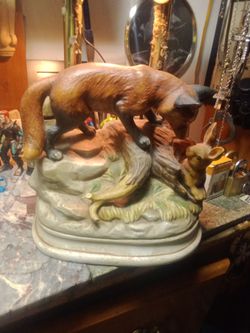 Vintage rare the fox and the rabbit limited edition original cork music box works whiskey container.
