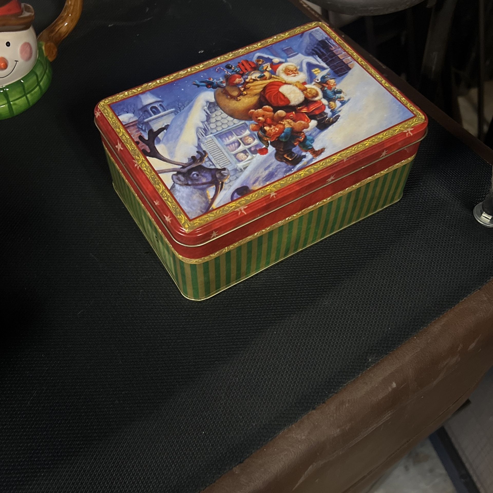 Cool Old Christmas Tin