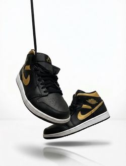 Jordan 1 Black, White , Metallic Gold