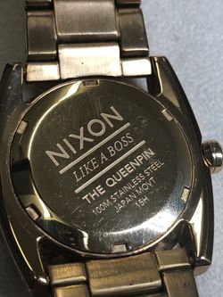 Nixon like top a boss