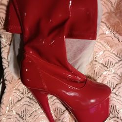 🔥 Thigh-High Red Spike Leather Boots – $60 (Like New)