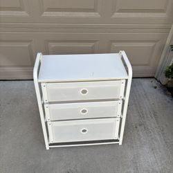 IKEA LOTE 3 Drawer Dresser