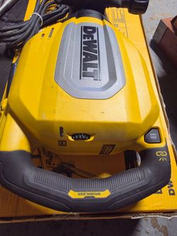 DEWALT CORDED 27 LBS DEMOLITION HAMMER