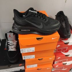 Nike Vapormax / Sizes 7 -13