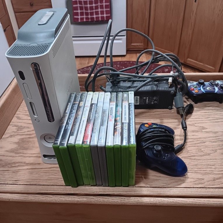 Xbox 360 With 11 Games