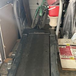 Nordic Track treadmill C2200