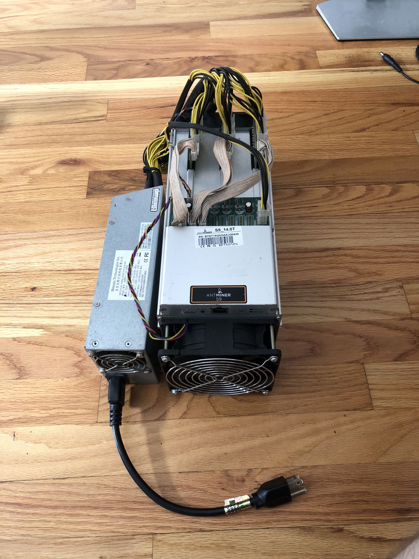 ASIC Bitcoin Miner 2017