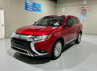 2020 Mitsubishi Outlander SE