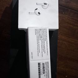 Apple AirPods (3rd Generation) Wireless Earbuds with Lightning