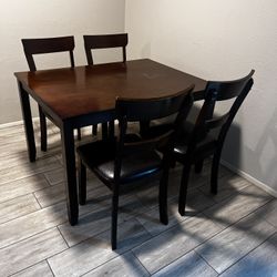 4 Chair Dining Table 