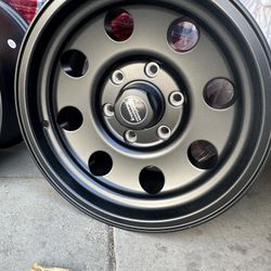 RIMS 17x8 (6) HOLES 